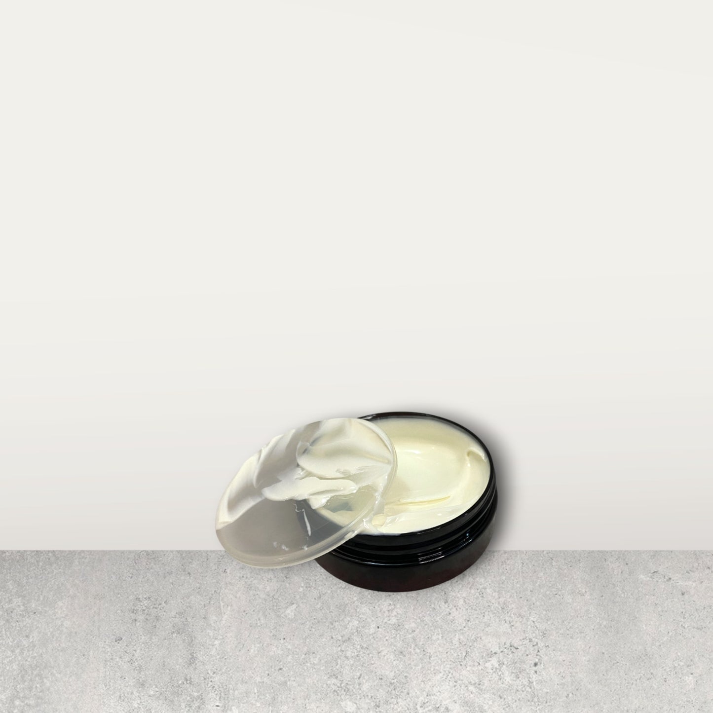 Crème hydratante avec une texture lisse et riche